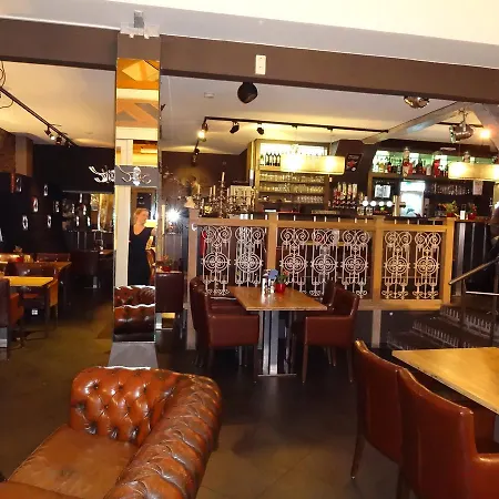 De Betuwe Hotel *